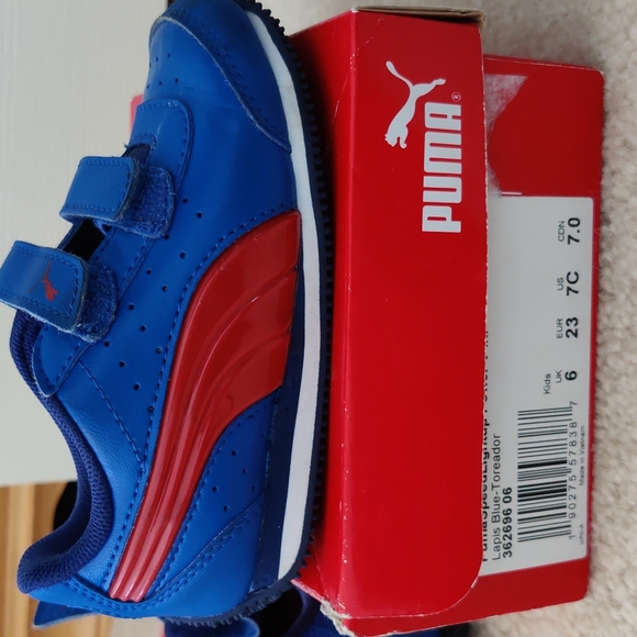 Blue kids Puma runners (lights up) - Picture 5 of 5